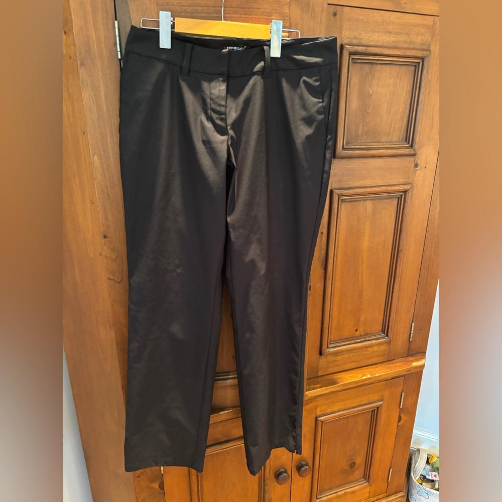 Nike Woman’s Golf Pants size 8